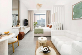 Exquisitely designed studio in Oxford terraces JVC